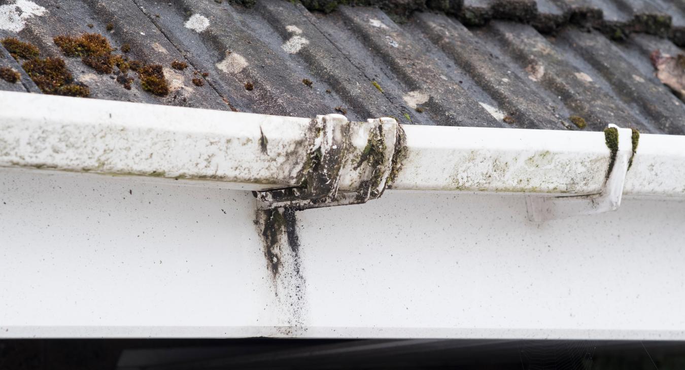 Nettoyage, pose & réparation de gouttières 92 Hauts-de-Seine